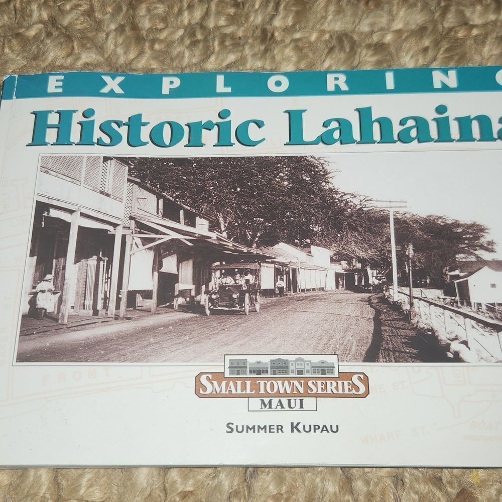 Exploring Historic Lahaina Book - Picture 2 of 3